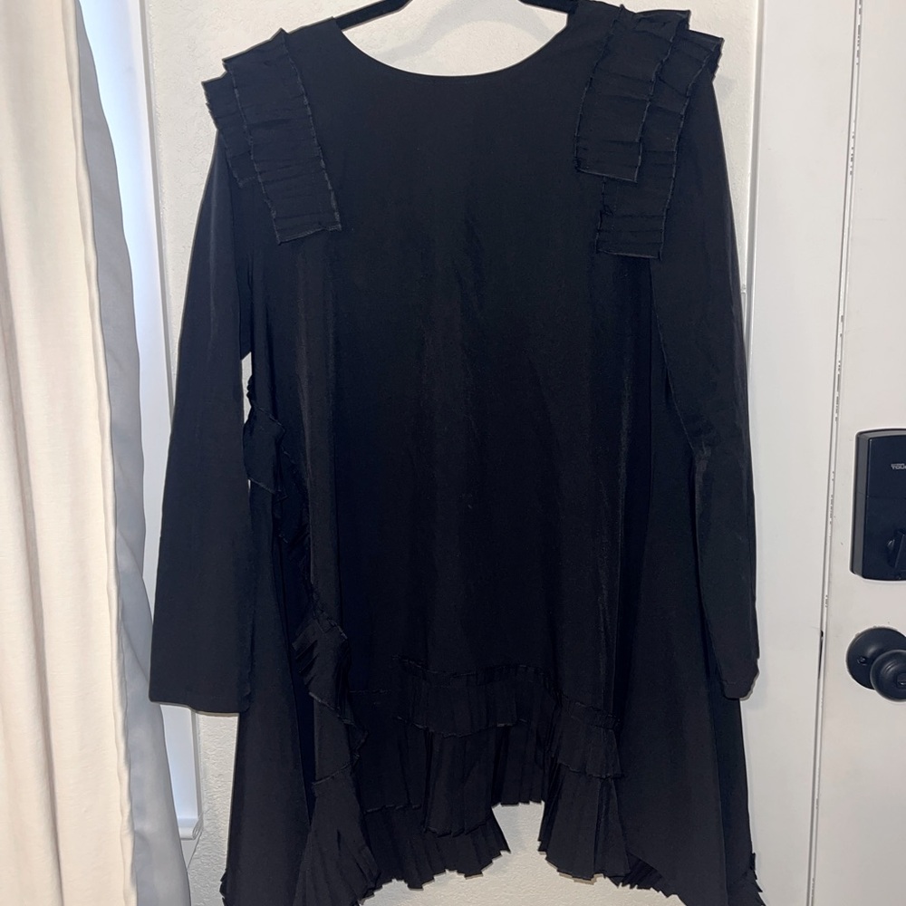 Black ruffle top